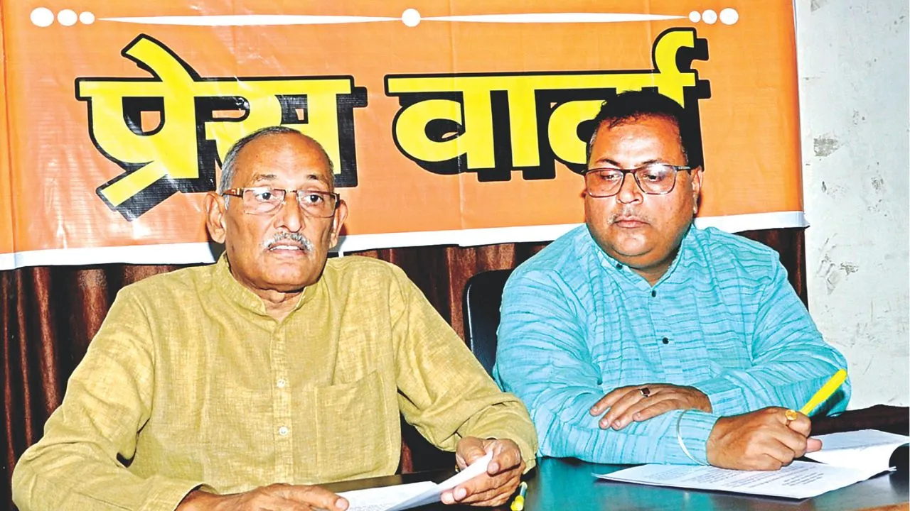 कानपुर प्रांत संघ चालक बोले- 'बांग्लादेश में हिंदुओं के मानवाधिकारों का हनन, वैश्विक संगठन संज्ञान लें'  