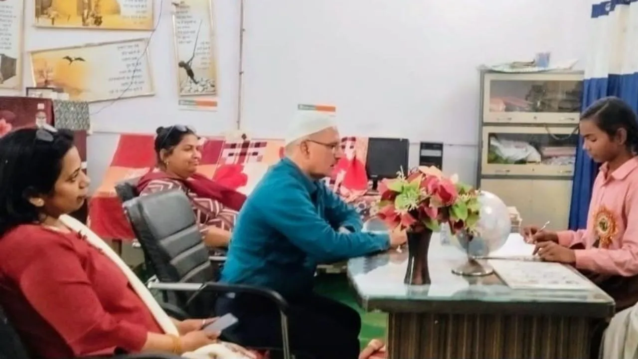 Kanpur: एक दिन की प्रधानाध्यापिका बनीं कक्षा सात की छात्रा वैष्णवी, बच्चों से किए सवाल-जवाब, महिलाओं को लेकर कहा ये...  