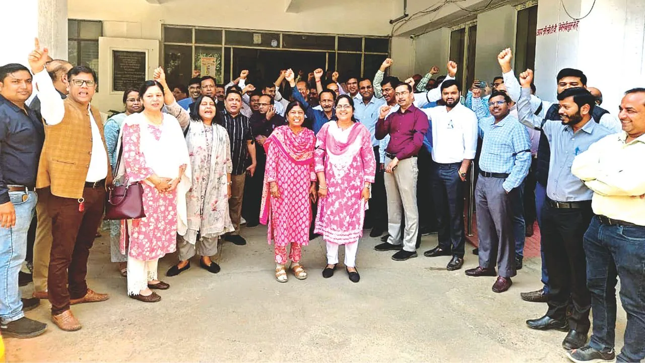 Kanpur: जीएसटी अधिकारी सेवा संघ की जोनल कार्यकारिणी ने कार्यप्रणाली पर उठाए सवाल, कहा- करदाता को सुनवाई का मिले पर्याप्त अवसर 