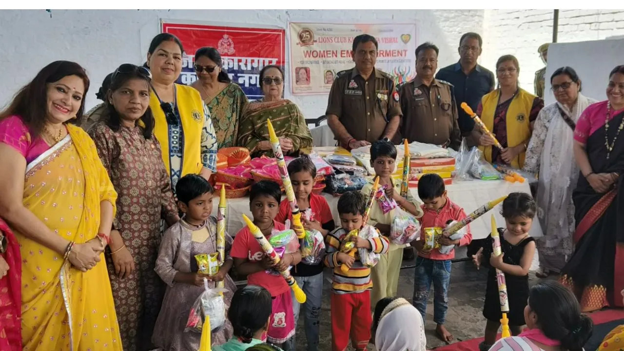 महिला बंदियों के बच्चों को पिचकारी व गुलाल देकर भरे खुशियों के रंग; कानपुर जेल में अंतर्राष्ट्रीय महिला दिवस का आयोजन 