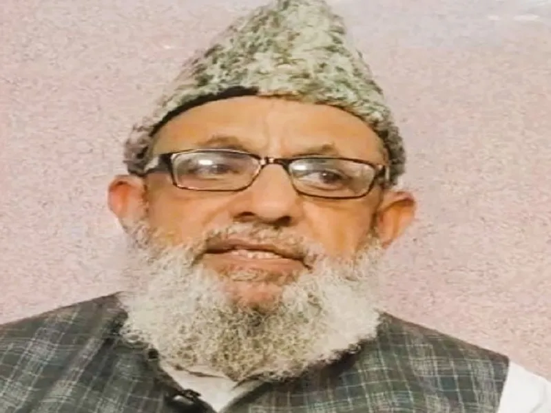 ईमानदार शासक रहा औरंगजेब, आज की सरकार क्रूर : कौसर हयात खान