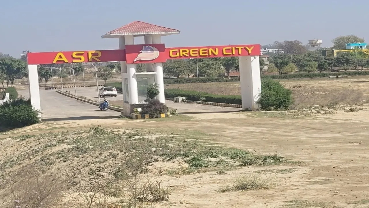 Barabanki News : प्रापर्टी डीलर को गोली मारने की धमकी, सरकारी चकरोड की ध्वस्त, प्राथमिकी दर्ज