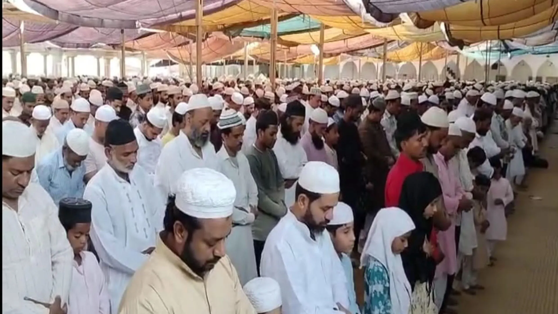 मुरादाबाद: होली का त्योहार और जुमा की नमाज शांति के साथ अदा  