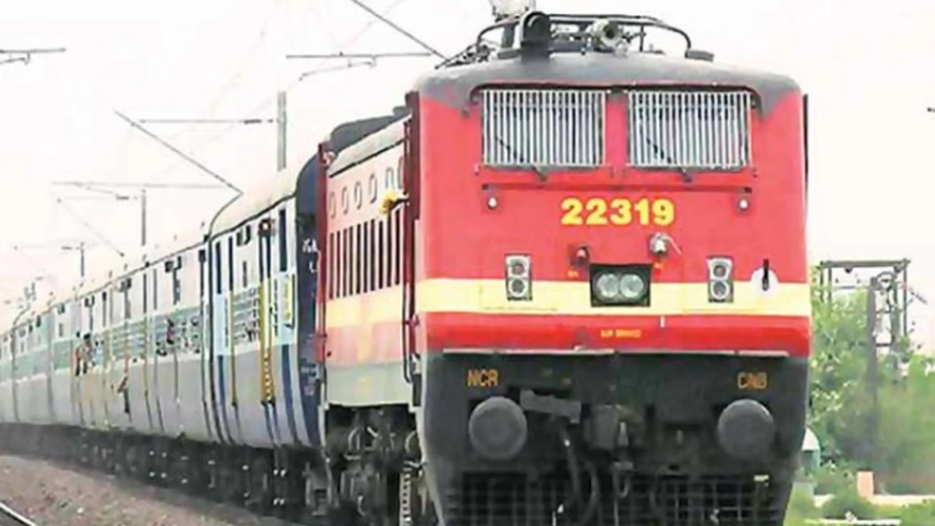 Bareilly: अपनी ट्रेन का स्टेटस कर लें चेक...जम्मू जाने वाली 21 ट्रेनें आज से निरस्त