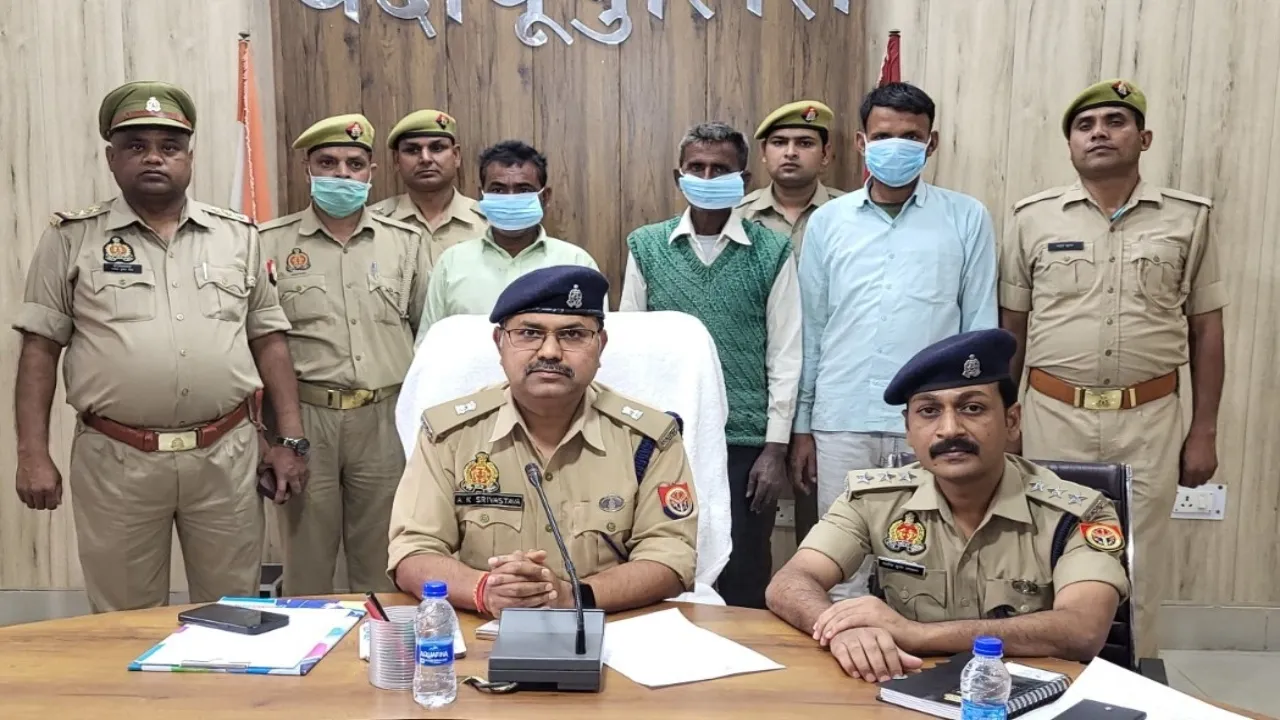 तीन हत्यारोपी