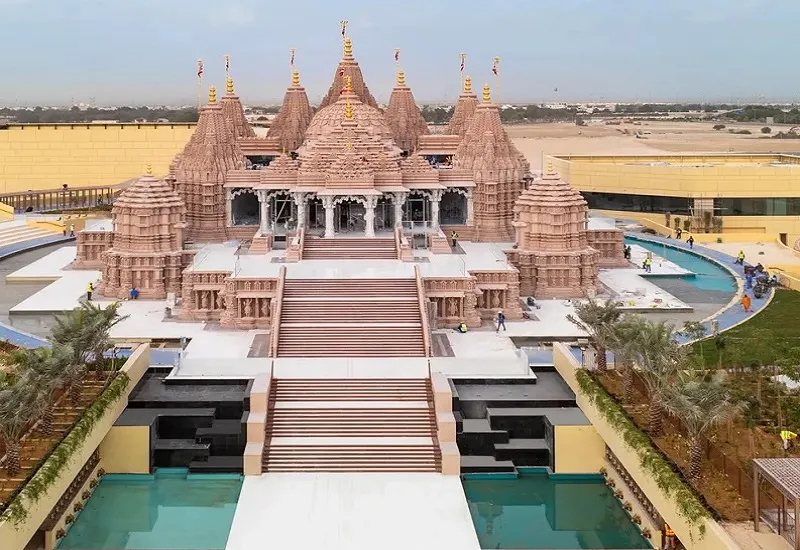 दक्षिण अफ्रीका : अबू धाबी के बाद अब दक्षिणी गोलार्द्ध में बन रहा है सबसे बड़ा हिंदू मंदिर, 2027 में होगा तैयार 