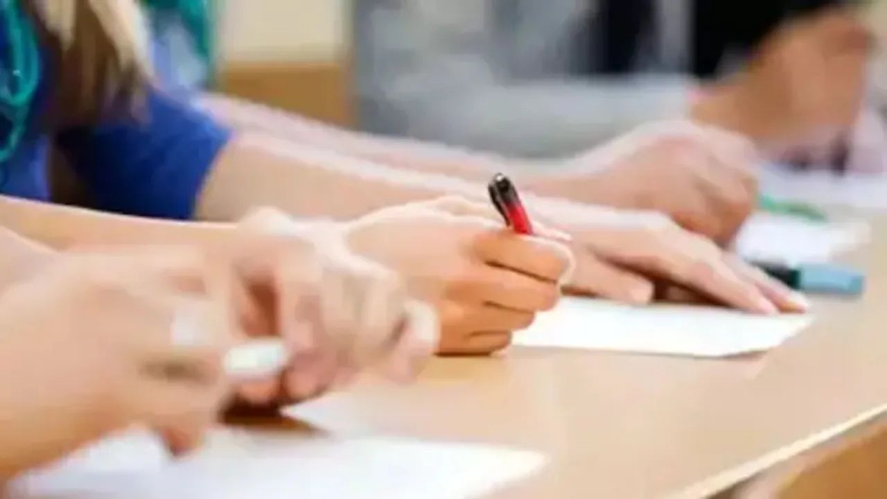 LLB Exam 2025 : 14 परीक्षा केन्द्रों पर विधि की परीक्षा आज से, शामिल होंगे 21,603 परीक्षार्थी 