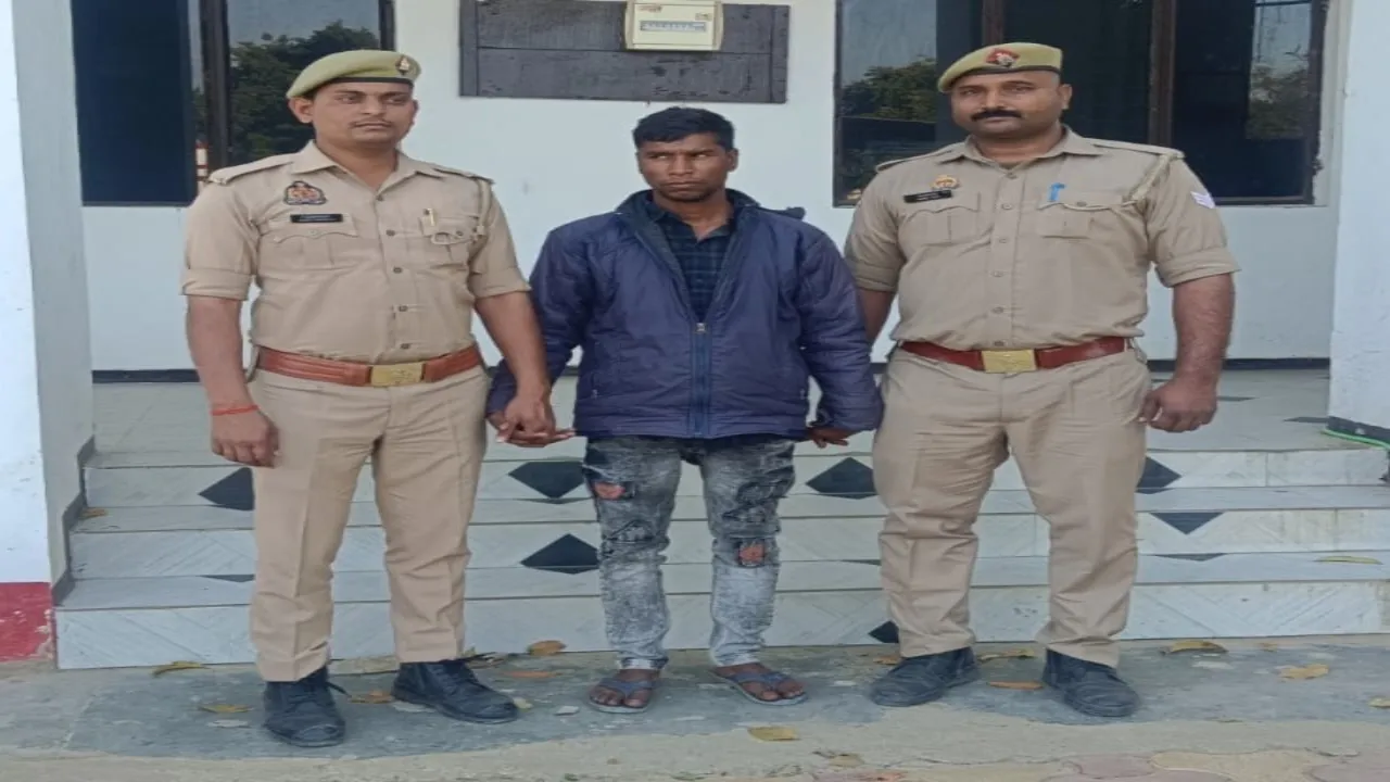 Barabanki News :  पड़ोसी महिला से संपर्क रखने में बाधा बना रहा था पिता, तब बेटे ने कर दी हत्या