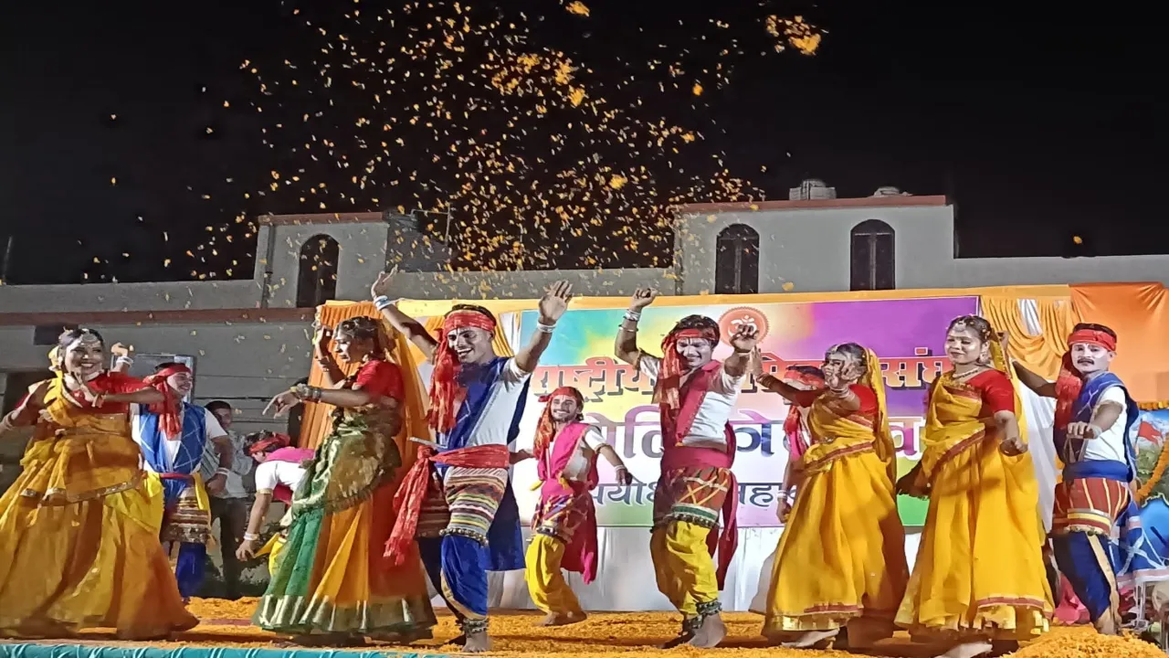 Ayodhya News :समरसता और सौहार्द के साथ मनाएं होली