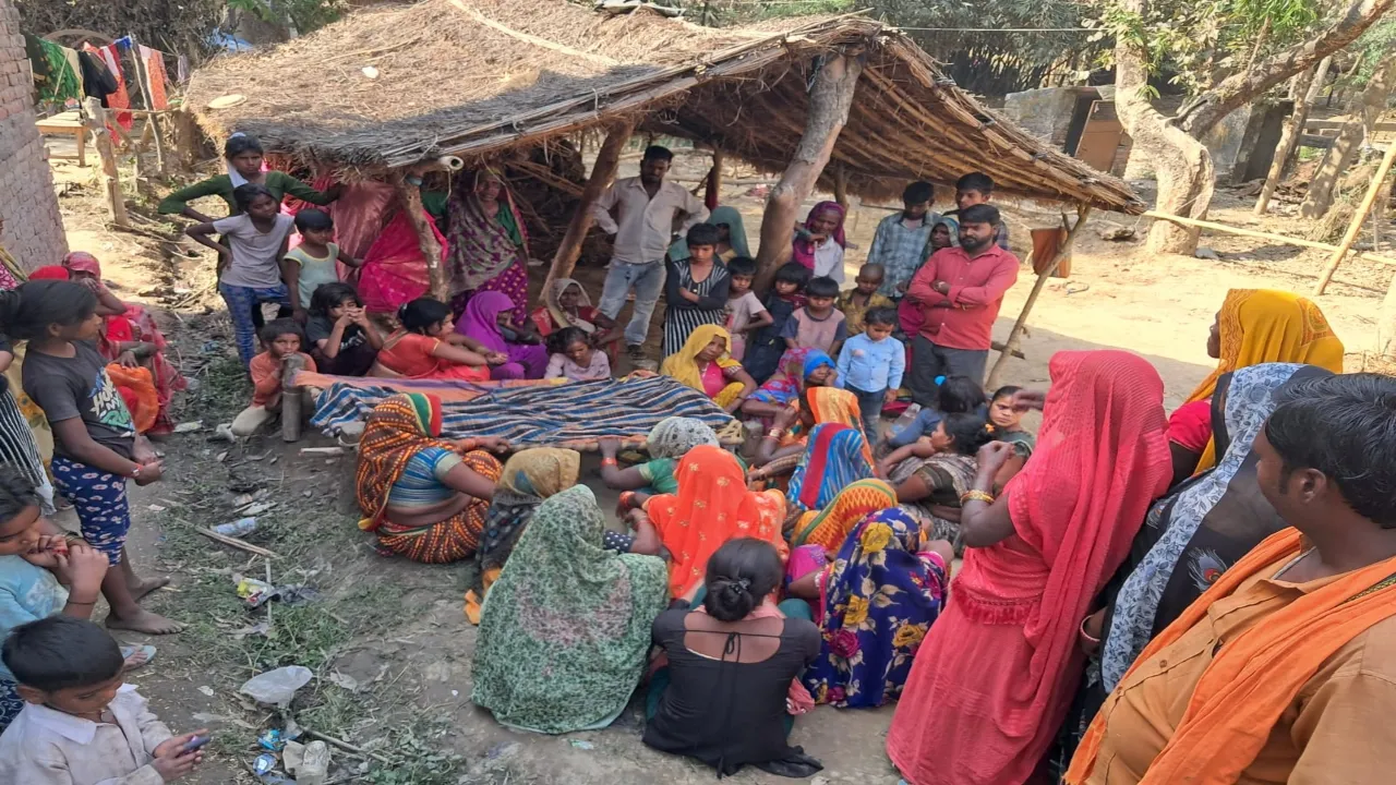 Barabanki News : गोमती नदी में दो बच्चे डूबे, एक बचा दूसरे की मौत, मवेशी चराने के दौरान नदी में नहाने लगे बच्चे