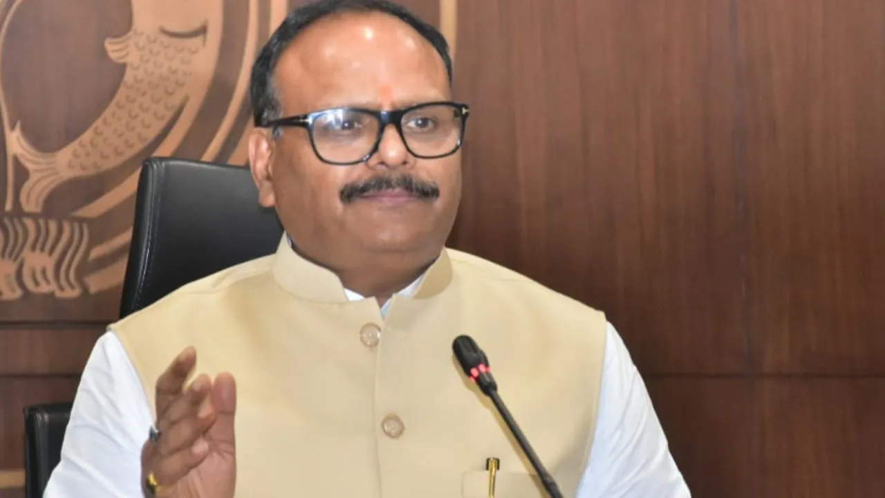 घुसपैठियों को निकालने में अधिवक्ताओं को देना होगा योगदान, बोले ब्रजेश पाठक- राजनीतिक कारणों से पूर्व सरकारों में मतदाता सूची में रही अनियमितताएं