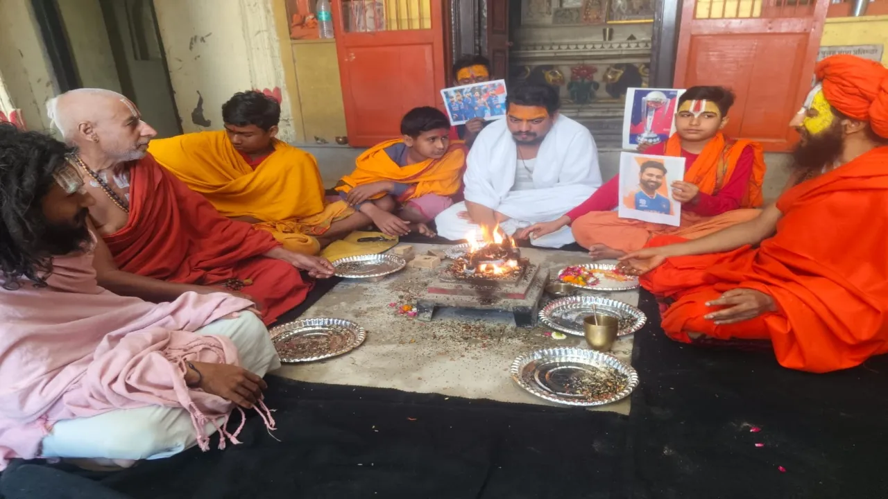 Champions Trophy 2025 : फाइनल में भारत की जीत को लेकर रामनगरी में हवन