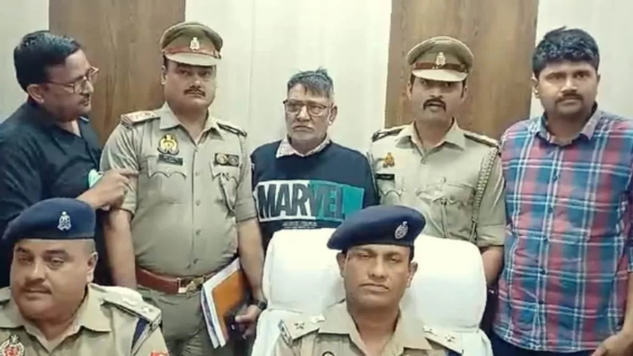 पहली बार फोर्थ क्लास महिलाकर्मी का यौन शोषण किया, फिर छात्राओं से करने लगा ओछी हरकत 
