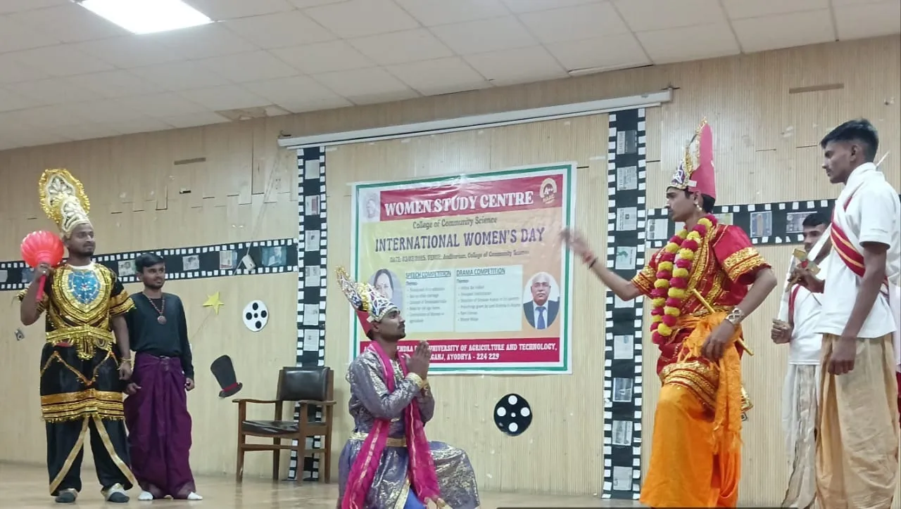 Ayodhya News : नाट्य में अहिल्या बाई टीम व भाषण प्रतियोगिता में पार्थ त्रिपाठी अव्वल 