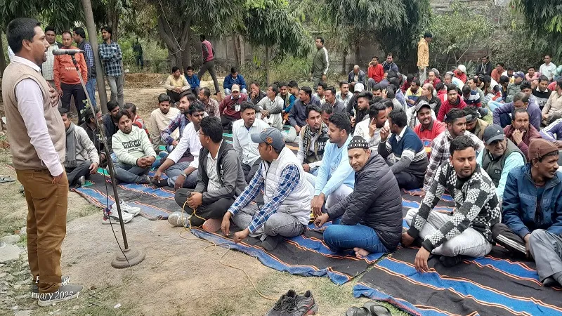 Sambhal News : एसडीओ से त्रस्त संविदा बिजली कर्मियों ने दिये सामूहिक इस्तीफे