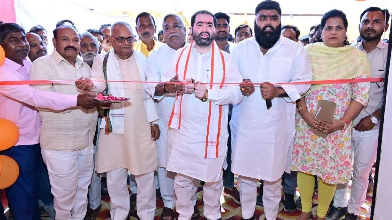 Barabanki News : सबका साथ सबका विकास की नीति पर काम कर रही सरकार- सतीश शर्मा