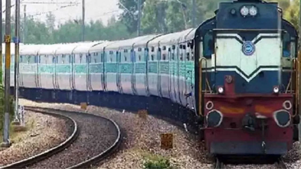 पीलीभीत से टनकपुर जाने के लिए मेला स्पेशल ट्रेन का संचालन, श्रद्धालुओं को मिलेगी सहूलियत