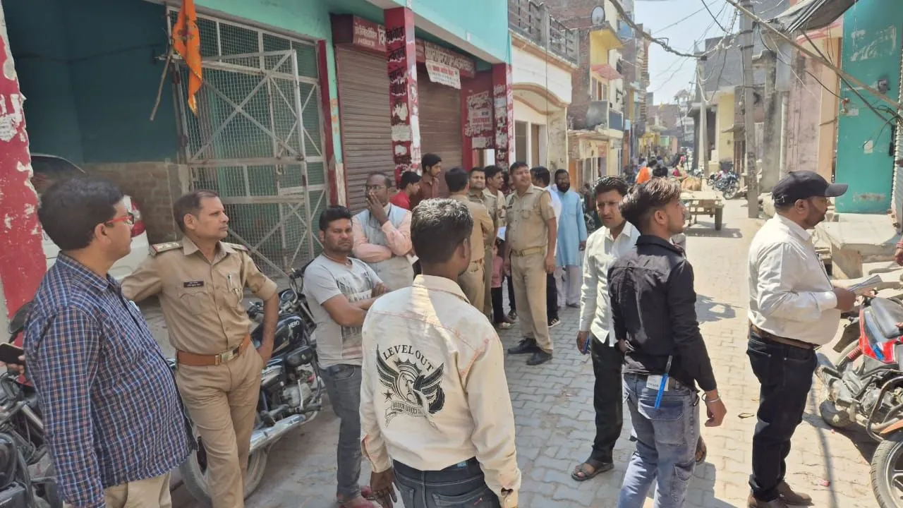 शाहजहांपुर में बकाया बिल जमा न करने पर 65 कनेक्शन काटे, छोटे बकायेदारों को दी चेतावनी