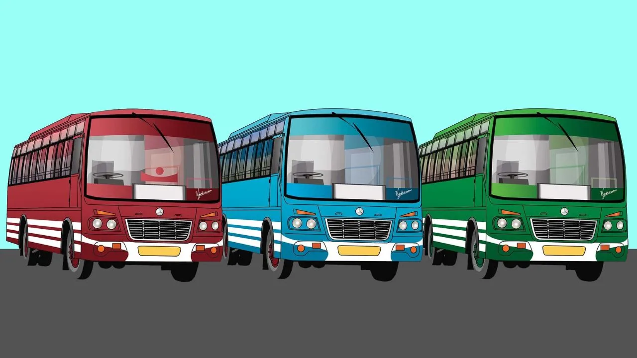 लखीमपुर खीरी: गोला डिपो में निगम बसों की कम दूरी पर संचालन, यात्री हो रहे परेशान