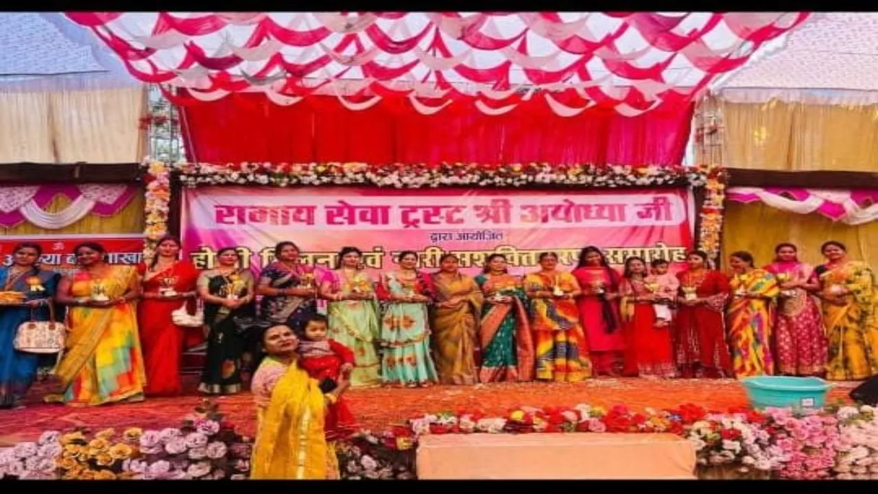 Holi Festival 2025 : अवध की महारानी नूतन और रानी बनीं मल्लिका वर्मन