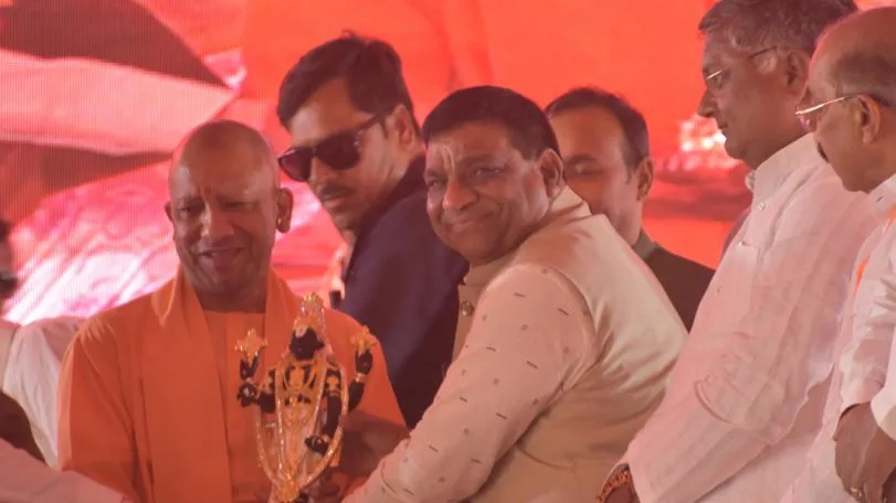 बरेलीं: CM के सामने कैंट विधायक ने उठाईं कई समस्याएं, अंडरपास-रोडवेज बस अड्डा के लिए मांगा प्रस्ताव