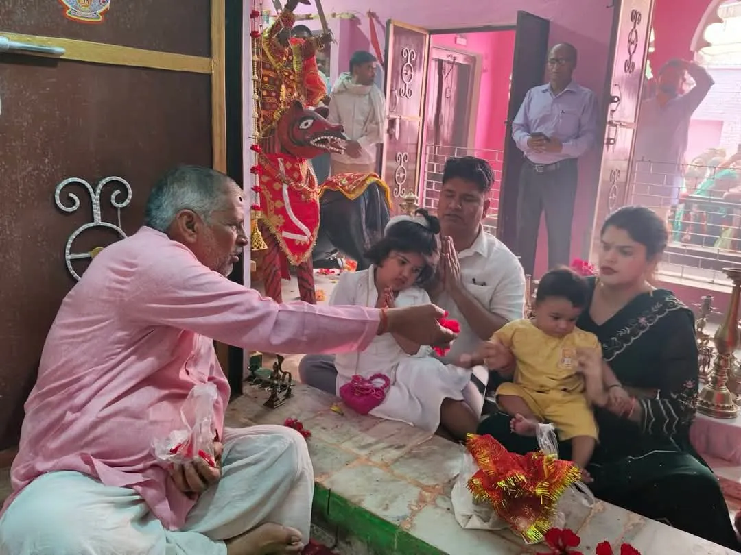 शाहजहांपुर में इस मंदिर के कपाट खुले, साल में दो बार ही होते हैं देवी दर्शन