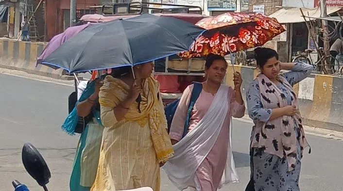 कासगंज में गर्मी का कहर, बढ़ा हीट स्ट्रोक का खतरा, ऐसे करें बचाव