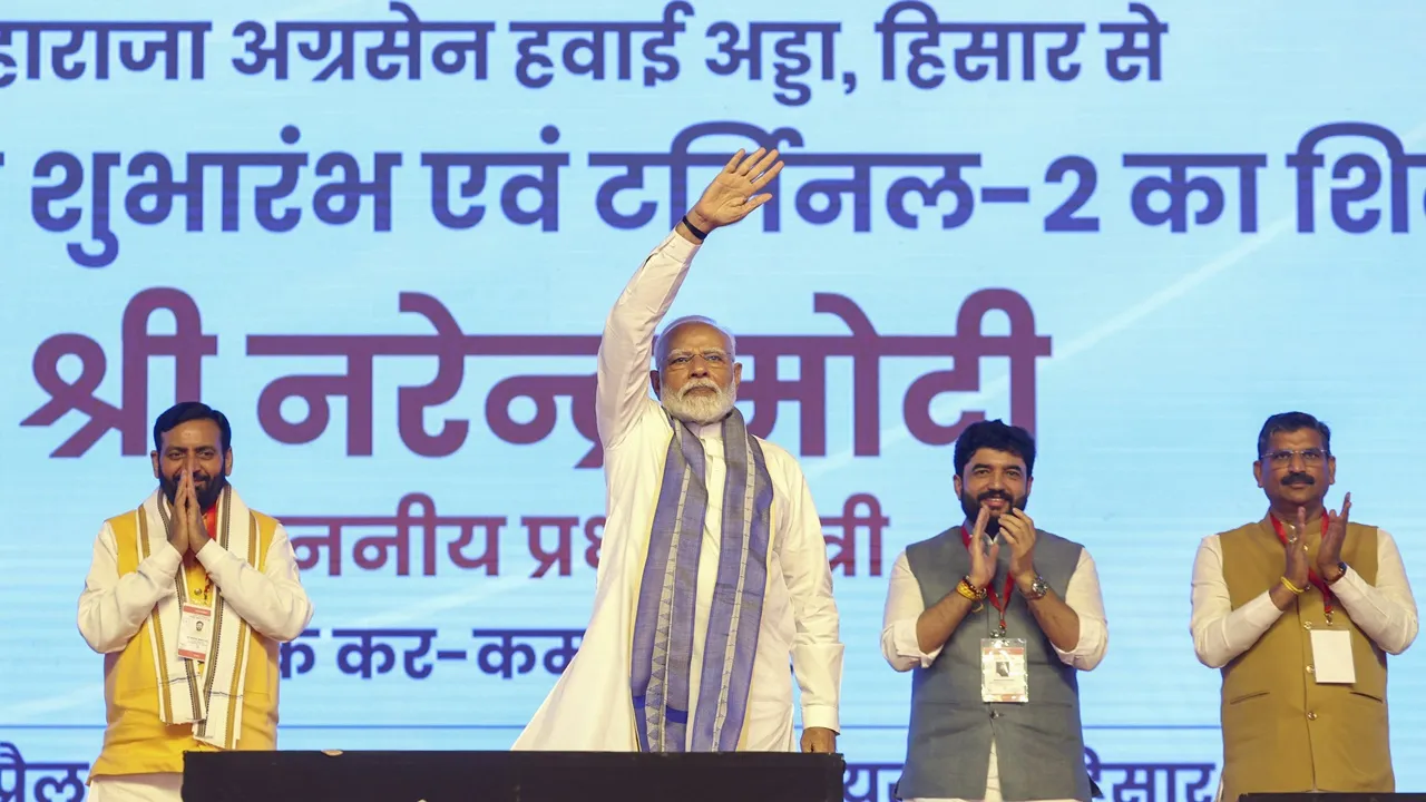 कांग्रेस ने किया बाबा साहब का अपमान, संविधान को हथियार बनाकर फैलाया ‘‘वोट बैंक का वायरस’’, हरियाणा में गरजे पीएम मोदी