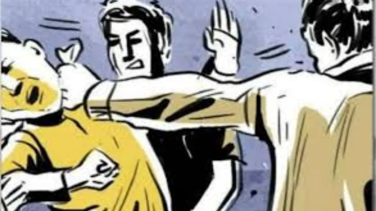 हनुमान सेतुः भंडारे की लाइन में आगे लगने के झगड़े में युवक की चाकू से गोदकर हत्या, राहगीरों ने हत्यारोपी को दौड़कर पकड़ा