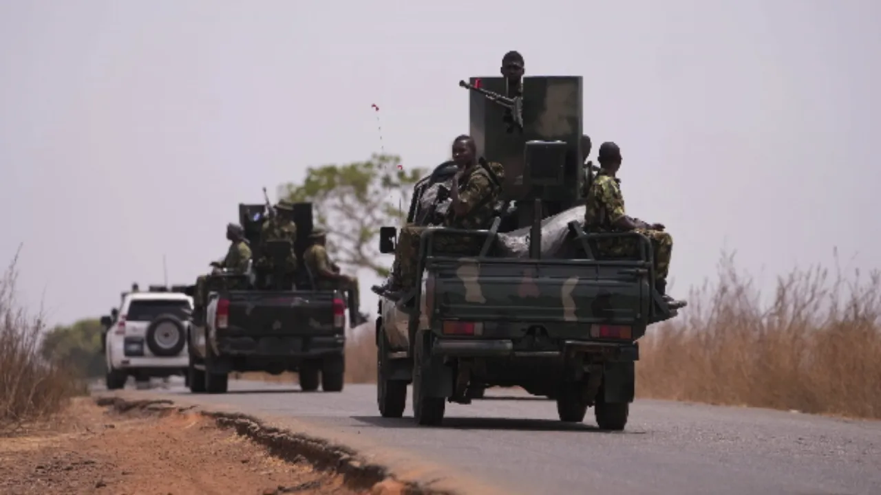 नाइजीरियाः बंदूकधारियों के हमले ने 40 लोगों की ली जान, राष्ट्रपति ने दिया सुरक्षा एजेंसियों को जांच के आदेश