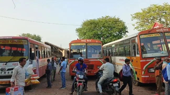 बदायूं: रोडवेज की लापरवाही बनी यात्रियों की सजा, गर्मी में छीनी AC सुविधा 