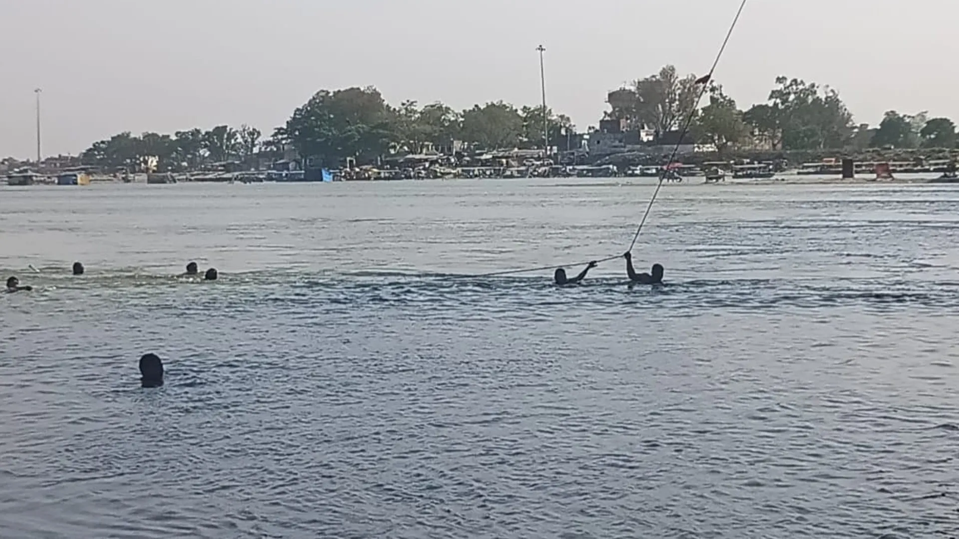 कासगंज: सोरों के कछला घाट पर पिंडदान को आए किशोर समेत दो की डूबकर मौत