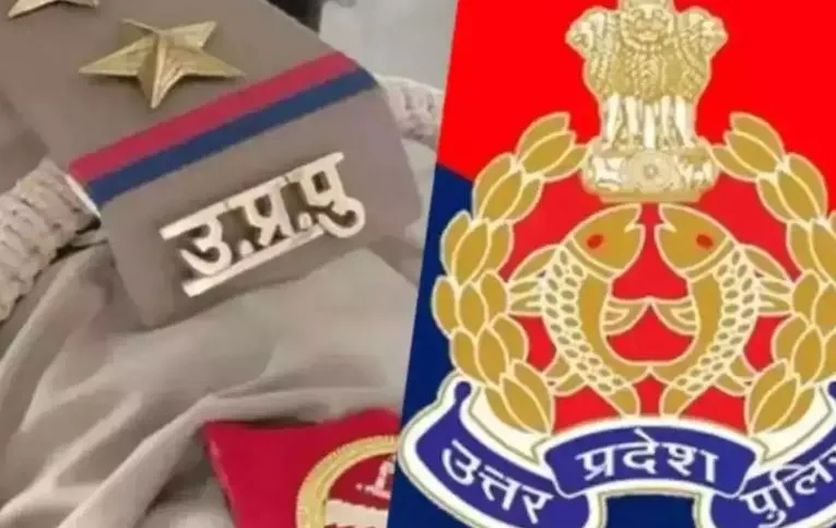 Bareilly: दोस्तों के साथ पुलिसकर्मियों ने छलकाया जाम, SSP ने 2 सिपाही को किया निलंबित, दो लाइन हाजिर 