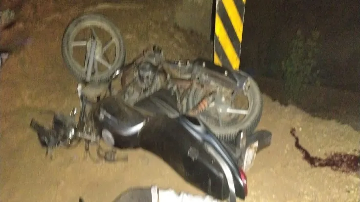 बदायूं में दर्दनाक हादसा, वाहन की टक्कर से बाइक सवार दो युवकों की मौत