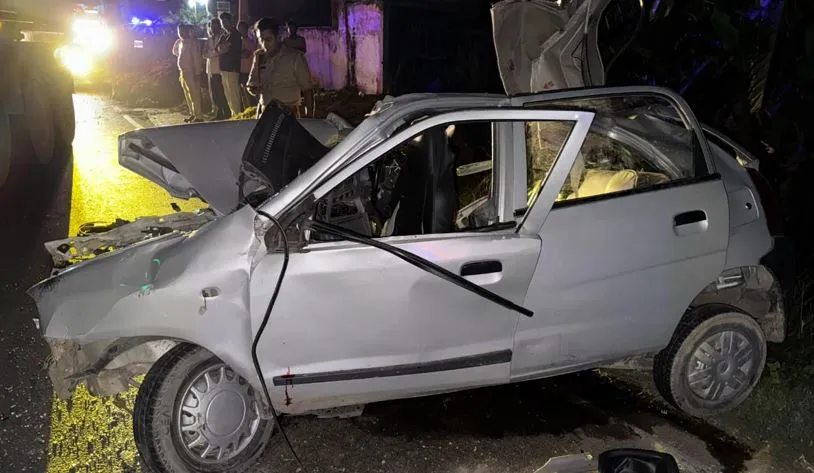 मुरादाबाद: एक ही परिवार के 3 लोगों की मौत, शादी समारोह से लौट रहे थे, तभी कार ट्रैक्टर-ट्रॉली से टकराई