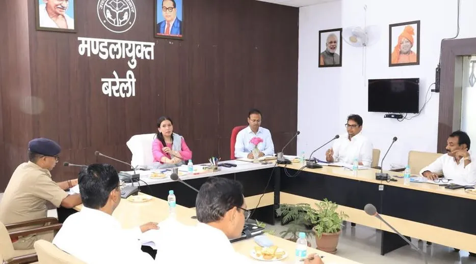 बरेली में 14 इलेक्ट्रॉनिक चार्जिंग प्वाइंट बनेंगे, जमीन ढूंढने के निर्देश, पीलीभीत बाईपास से हटेगा अतिक्रमण