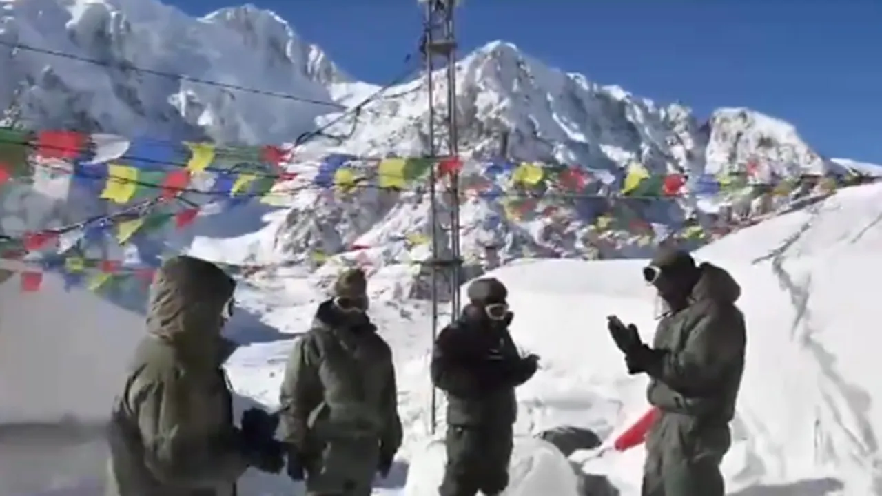 सेना ने लद्दाख में शुरू की मोबाइल कनेक्टिविटी, सीमावर्ती गांवों को भी बनाया सशक्त