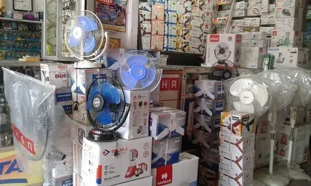 गर्मी से राहत महंगी, पंखे-कूलर के दामों में इज़ाफा    