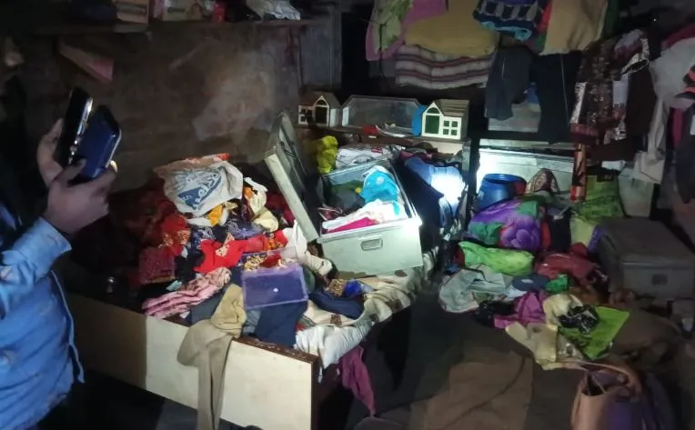 Ayodhya News: एक ही गांव के सात घरों से लाखों के गहने और नकदी चोरी, ग्रामीणों में दहशत