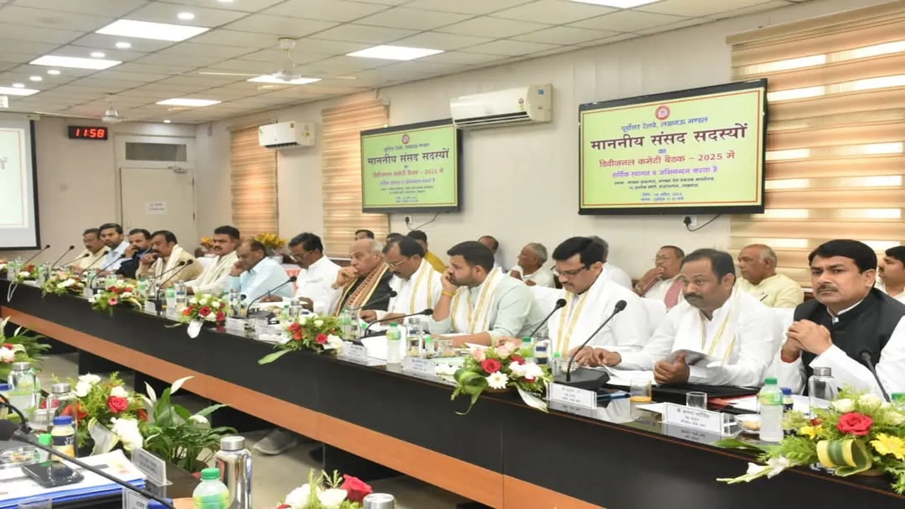 बहराइच: सांसद करण भूषण के प्रयास से क्षेत्र के लोगों में खुशी, जरवल रोड स्टेशन पर में इंटरसिटी और एक्सप्रेस ट्रेन के ठहराव का उठाया मुद्दा