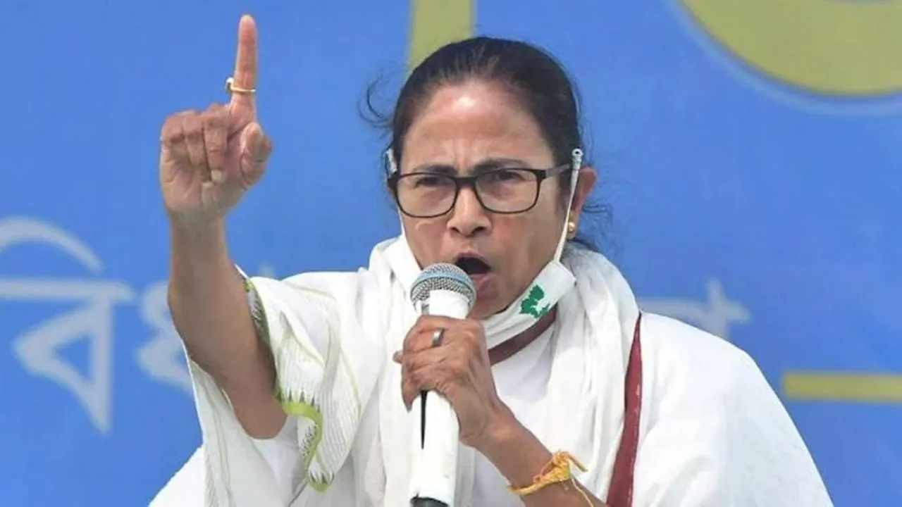 हिंसक विरोध प्रदर्शन के बीच सीएम ममता का बड़ा ऐलान, कहा- वक्फ बिल बंगाल में नहीं होगा लागू, कृपया शांत रहें