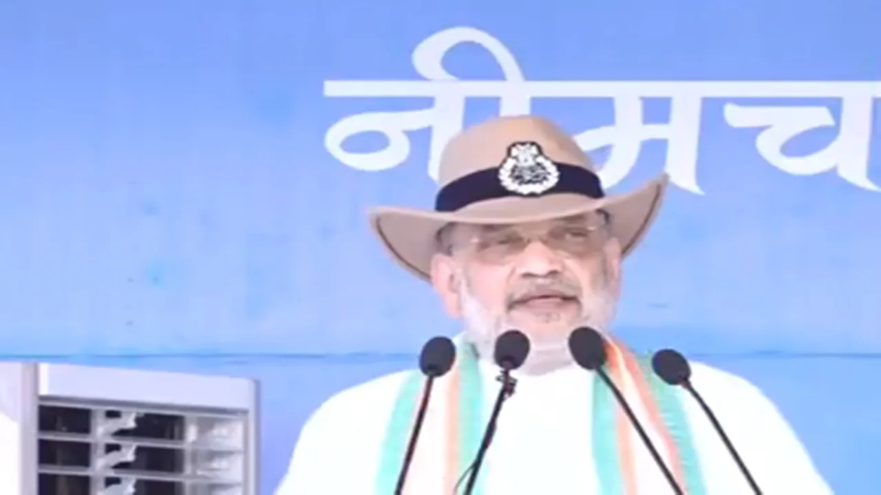 CRPF के स्थापना दिवस समारोह में शामिल हुए शाह, कहा- मार्च 2026 तक देश से नक्सलवाद को खत्म करने में सीएपीएफ, सीआरपीएफ निभाएंगे अहम भूमिका  