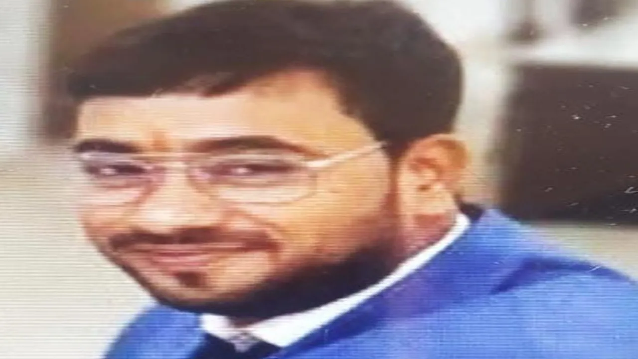 सुलतानपुर: स्कूल जा रहे शिक्षक को बेकाबू ट्रक ने कुचला, शिक्षा जगत में शोक की लहर