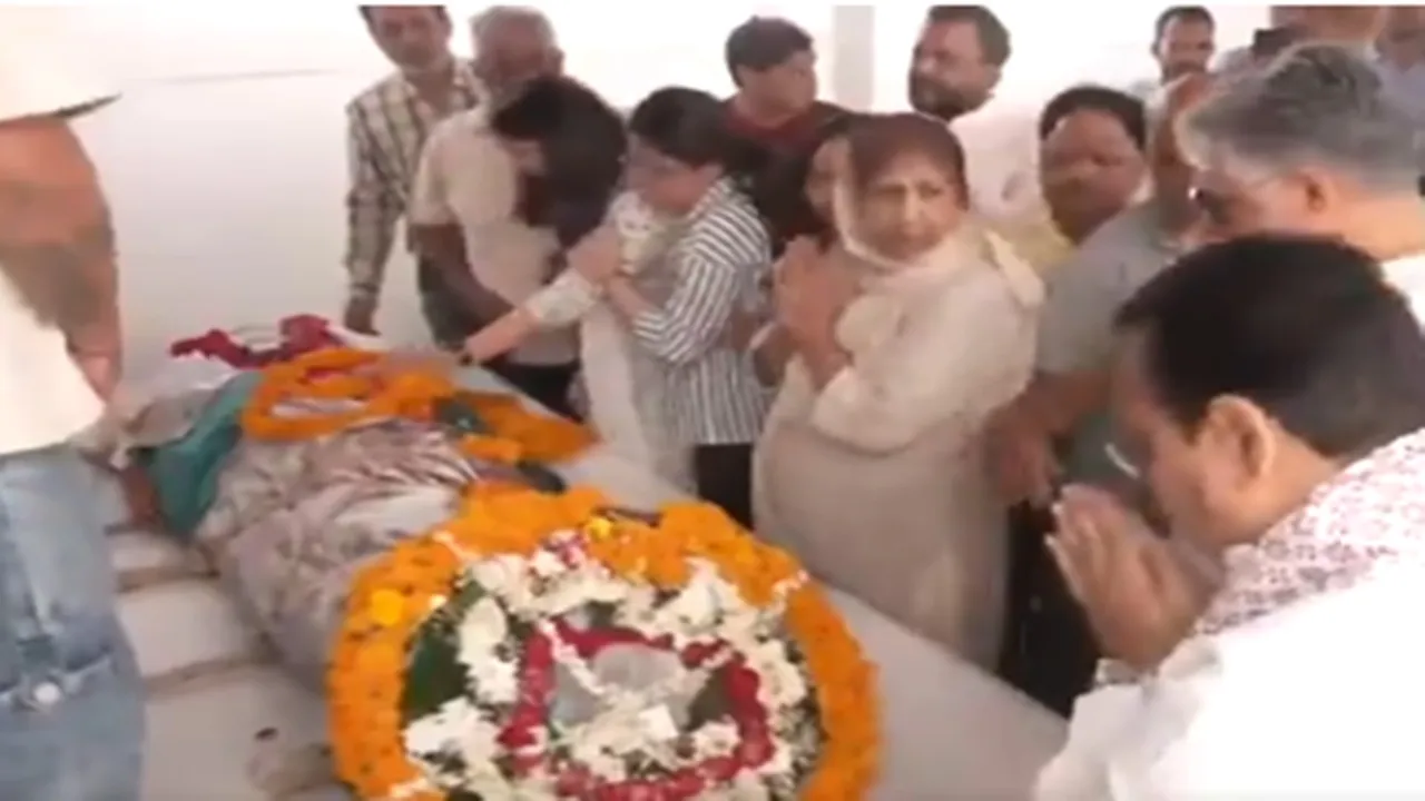 Pahalgam Attack: पहलगाम हमले में मारे गए नीरज उधवानी को सीएम भजनलाल और अशोक गहलोत ने दी श्रद्धांजलि