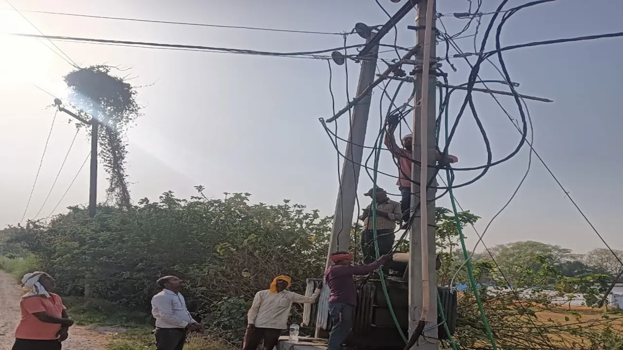 अयोध्या: भीषण गर्मी में विद्युत कटौती से उपभोक्ता परेशान