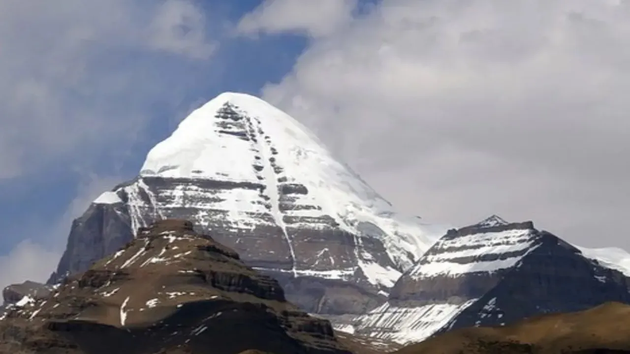 Kailash Manasarovar Yatra: जून से शुरू होगी कैलाश मानसरोवर यात्रा, सरकार ने किया एलान, ऐसे करें ऑनलाइन आवेदन
