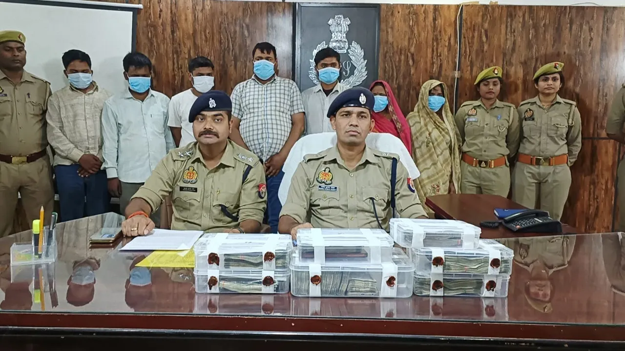 गोंडा: 58 लाख रुपये की ठगी करने वाले हिस्ट्रीशीटर समेत सात जालसाज गिरफ्तार, जानें पूरा मामला