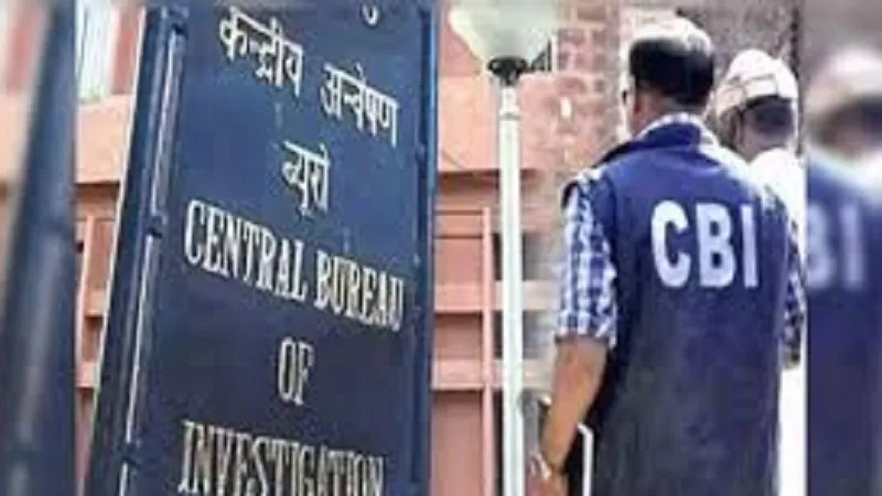 CBI ने रिश्वत मामले में IRS अधिकारी समेत 2 को किया गिरफ्तार, जानें पूरा मामला