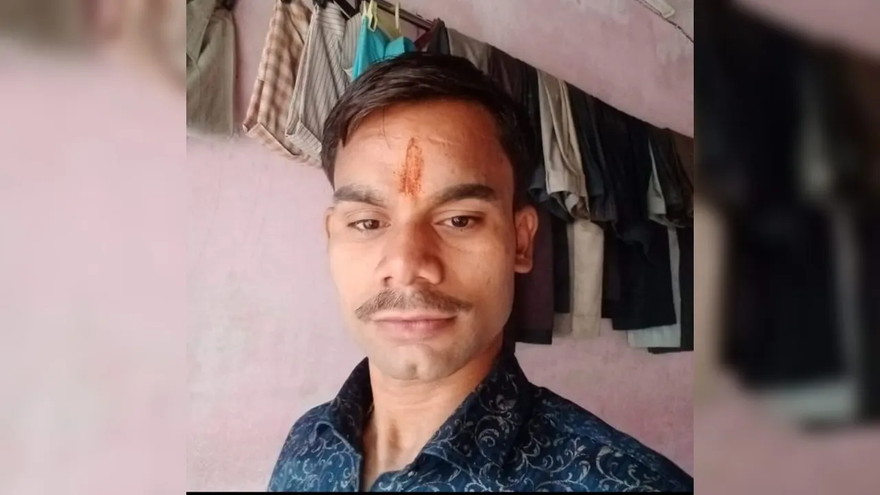 Kanpur: वीडियो कॉल पर बेटे से बात न कराने पर तड़पा पिता, कैंची व सूजे से खुद को गोदकर दी जान, जानिए पूरा मामला 