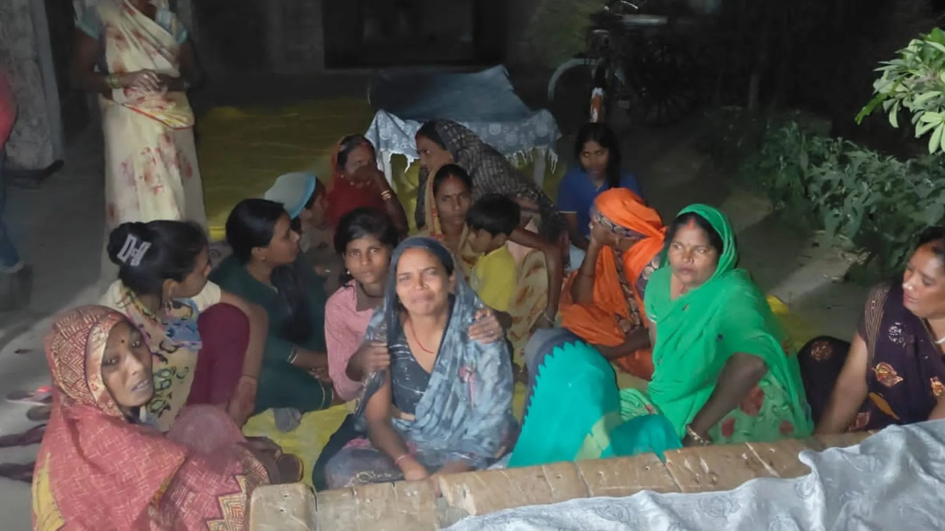 सुलतानपुर: नीलगाय से टकराई बाइक, एक युवक की मौत...दूसरा घायल